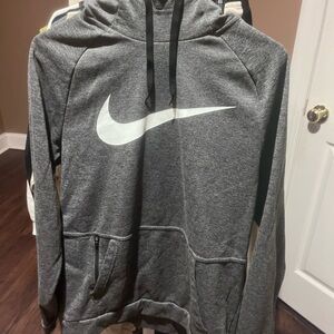 Nike Men's Gray Hoodie Sweater